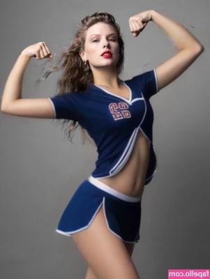 Taylor Swift [ taylor-swift ] - FendiFeet's first Foot Shoot!!! part 1