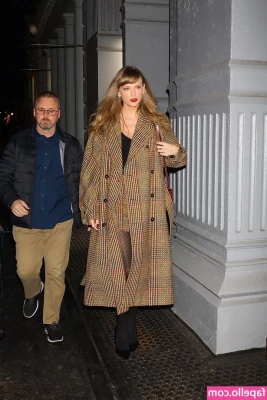 Taylor Swift [ taylor-swift ] - Short video about my custom videos hope you enjoy  much love