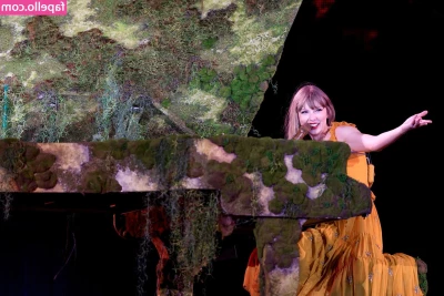 Taylor Swift [ taylor-swift ] - i have covid