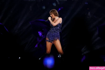 Taylor Swift [ taylor-swift ] - Happy Valentine s day my love
