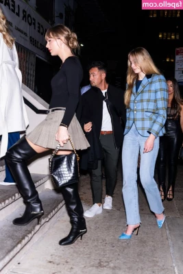 Taylor Swift [ taylor-swift ] - I am actually very temperamental and gentle at the same time, my gaze part 1
