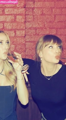 Taylor Swift [ taylor-swift ] - Should I make more of these chit chat videos while I clean my toys?