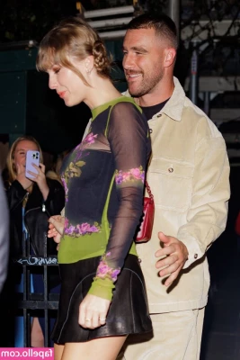 Taylor Swift [ taylor-swift ] - Socks
