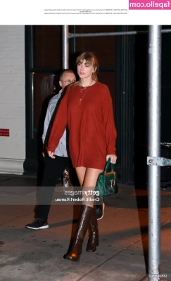 Taylor Swift [ taylor-swift ] - Bat lingerie is my personality now