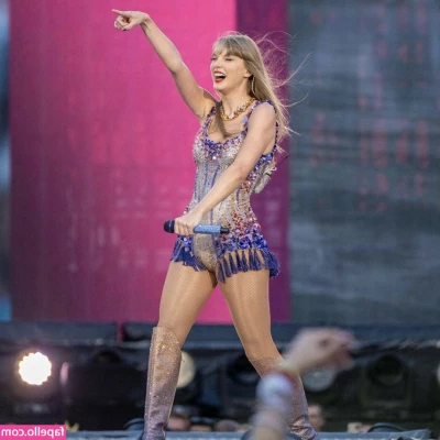 Taylor Swift [ taylor-swift ] - look at how wet i was after finger f cking myself  DM for full video