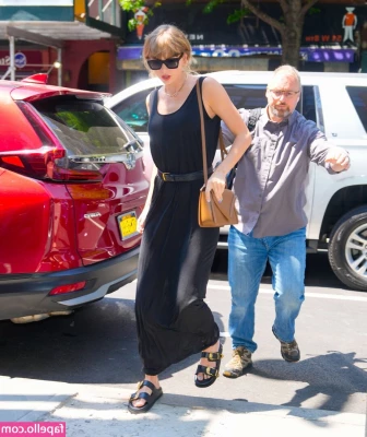 Taylor Swift [ taylor-swift ] - Let s go camping baby