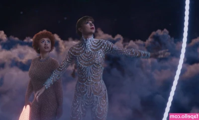 Taylor Swift [ taylor-swift ] - C est l histoire d une banane qui mûrit sur le comptoir et n a pas