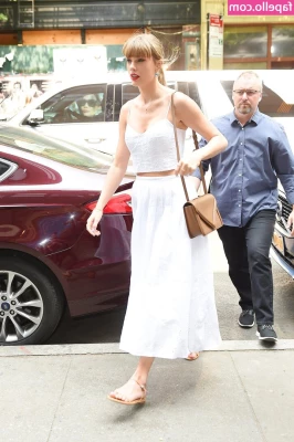 Taylor Swift [ taylor-swift ] - What are your plans for today 😏