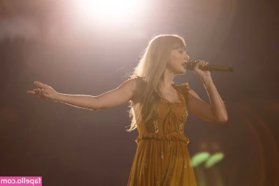 Taylor Swift [ taylor-swift ] - Ngl it s been a tough week  But we made it  And iv Made a new wish
