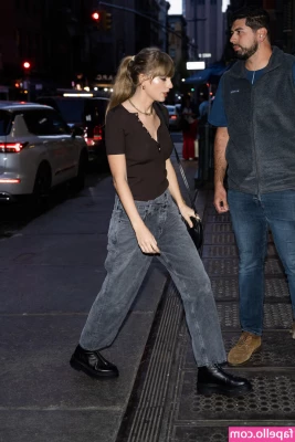 Taylor Swift [ taylor-swift ] - O O