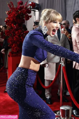 Taylor Swift [ taylor-swift ] - Would you let me PUNISH your cock until it'll be RED? 😈