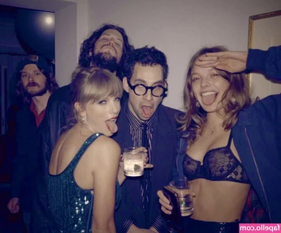 Taylor Swift [ taylor-swift ] - Hungy king?