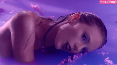 Taylor Swift [ taylor-swift ] - Hey  y all  Volume on  This is for y all