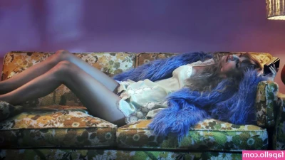 Taylor Swift [ taylor-swift ] - Naughty in public