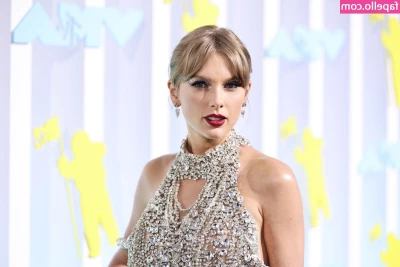 Taylor Swift [ taylor-swift ] - Tell me in detail in my Messages what you d do to me