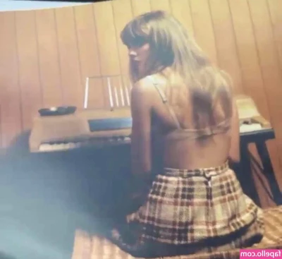 Taylor Swift [ taylor-swift ] - Pussy and coffee anyone  Happy Monday