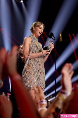 Taylor Swift [ taylor-swift ] - Made a messss