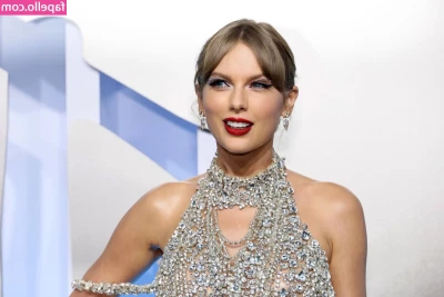 Taylor Swift [ taylor-swift ] - Play with my pussy
