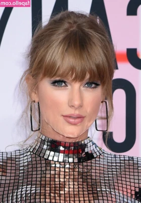 Taylor Swift [ taylor-swift ] - Welcome back loves