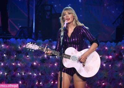 Taylor Swift [ taylor-swift ] - Sometimes I just want to snuggle something soft