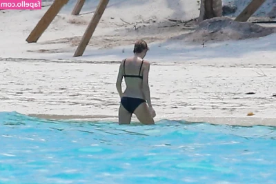 Taylor Swift [ taylor-swift ] - hi babe