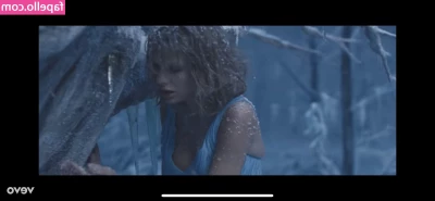 Taylor Swift [ taylor-swift ] - Today I drove a motorcycle   I like it so much