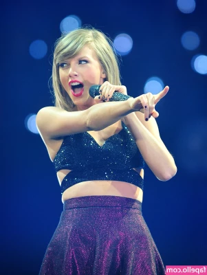 Taylor Swift [ taylor-swift ] - doing some voice audios dick ratings tonight for only  10   and if