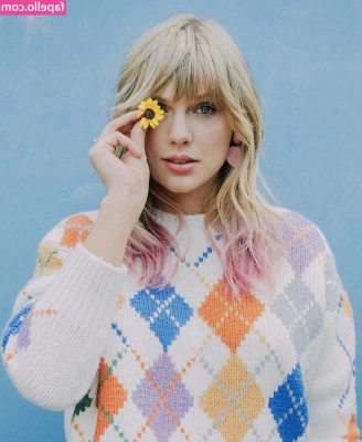 Taylor Swift [ taylor-swift ] - Have a fabulous Friday babes! 💋