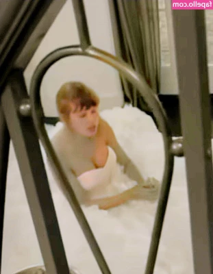 Taylor Swift [ taylor-swift ] - air drying is my fav time   dm for more fun