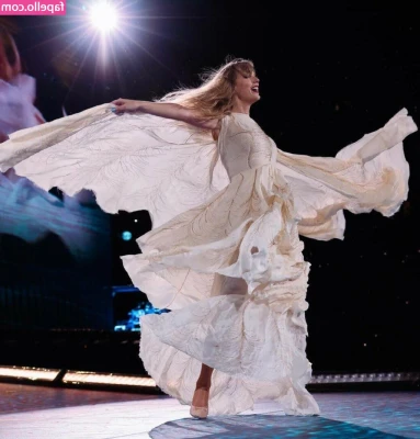 Taylor Swift [ taylor-swift ] - I'm so excited to set us up on an unforgettable Valentine's Day date,