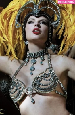 Taylor Swift [ taylor-swift ] - So I showed y’all these bikini bottoms once already… even though