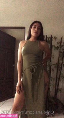 mexicana95 - Do u like my long socks? 🧦😋