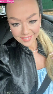 doreensteinertvip - Do you prefer me with long or short hair?