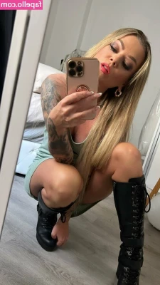 doreensteinertvip - I love outside showers 💦