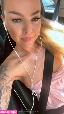 doreensteinertvip - Men find that not wearing panties to be so sexually exciting.. Well I