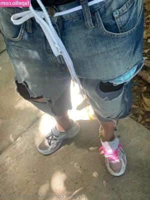 onlyfeetnsneakers - Show off that strap!