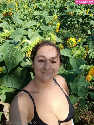 u8mel - Can you imagine having my ass this close to your face