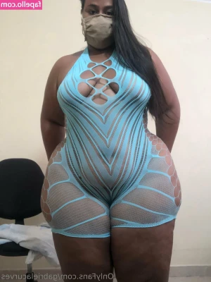 gabrielacurves [ gabrielacurves-1 ] - Imagining I’m getting railed in those shoes .. a girl can dream 💭