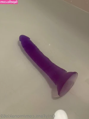 monakis69 - Tip me 5$ for short video with this sexy outfit 🤍