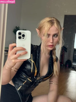 Nikki Beiar [ nikki-beiar ] - Hey guys, content is being pushed back a day since I had an AWFUL