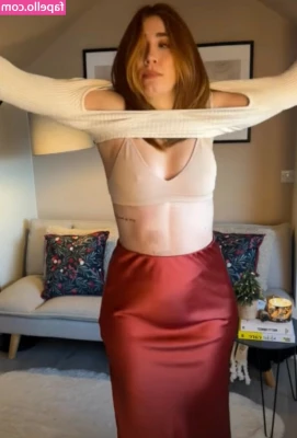 Liv Humby [ liv-humby ] - 😇❤️ have a nice day 🥰 I am in playful mood ❤️ let my