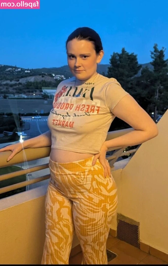 Reach For The Peach [ reach-for-the-peach ] - Throw back to some sexy couch time