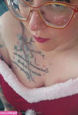 amyaltgirlfree - Preview: striping out of my bikini and bending over showing my