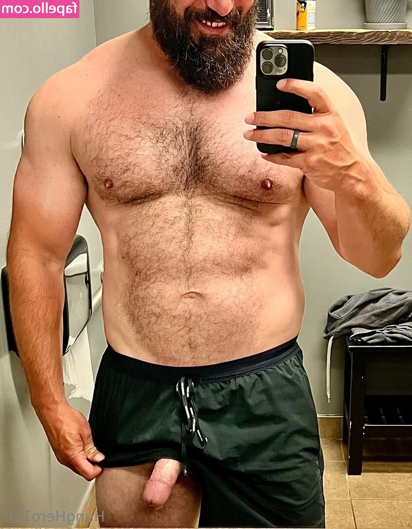 hunghero116 - Fresh out of the shower