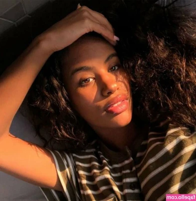 Kendra Bailey [ kendra-bailey ] - I must make y’all dicks hard for y’all to be on my ass like this