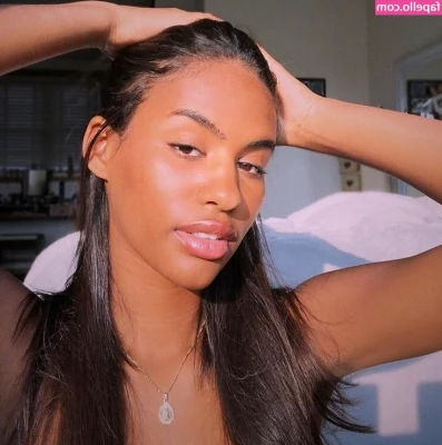 Kendra Bailey [ kendra-bailey ] - Damn, it's so calm in here! You guys are shy? 😋