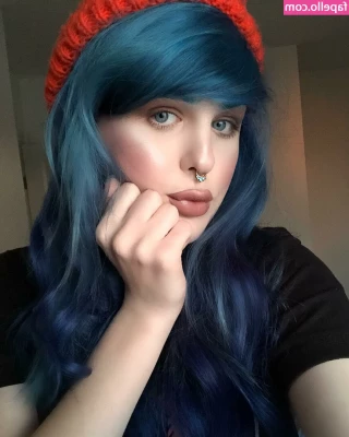 Princessarits [ princessarits-10 ] - I m feeling dangerous  Its almost time to add some fire to the fuel 