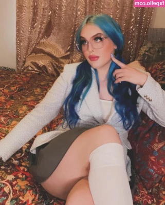 Princessarits [ princessarits-10 ] - Hope everyone is doing well! I took my laptop being broken as a