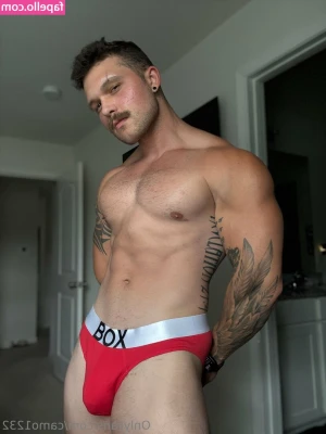 camo1232 - I want to get spanked so fucking badly!