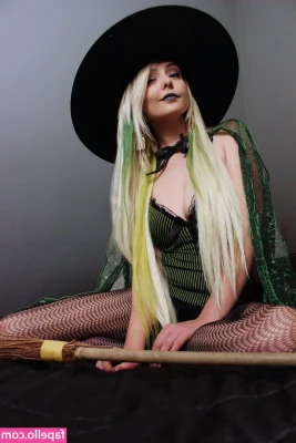 Hannah Bloodbunny [ hannah-bloodbunny-3 ] - First fan to tip this post $10 gets my snap for life🥵